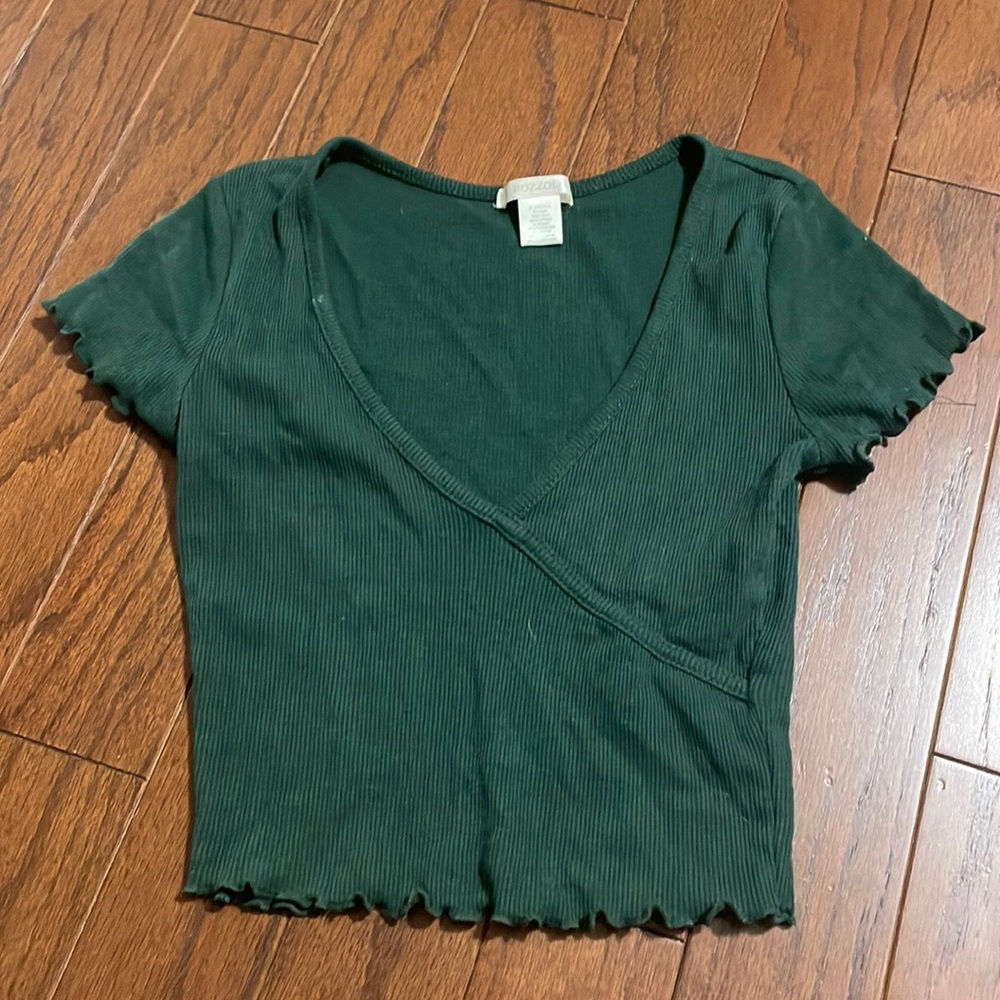 Cropped tee